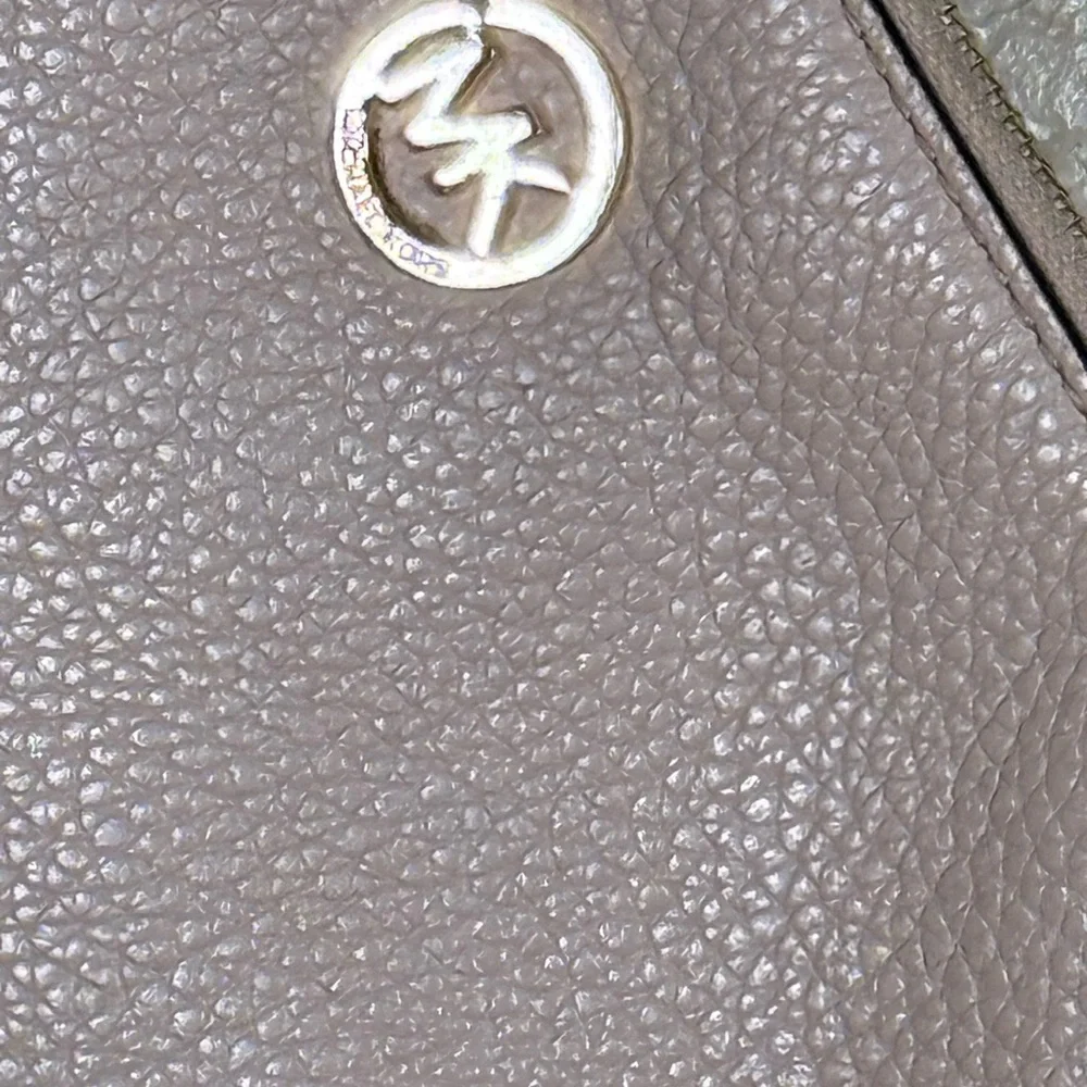 MICHAEL KORS Fulton‎ Zip Wristlet